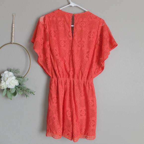 Bebe Tatiana Orange Lace Flutter Sleeves Romper NWT Size XS - Picture 13 of 13
